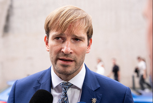 Ministr zdravotnictví Adam Vojtěch před jednáním s ministryní financí Alenou...