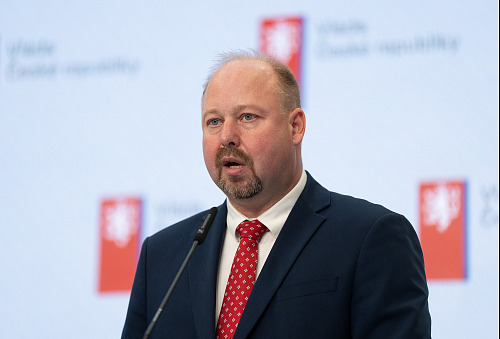 Ministr spravedlnosti Jeroným Tejc (ANO) na tiskové konferenci po zasedání...