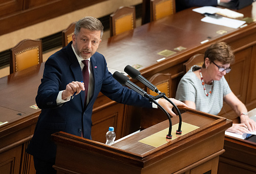 Vít Rakušan (STAN) na schůzi Poslanecké sněmovny. (30. září 2026)