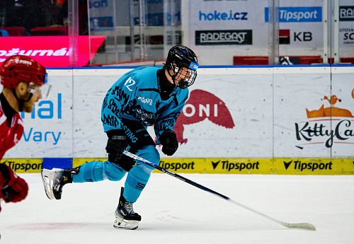 Karlovy Vary, 25. 11. 2025. Energie Karlovy Vary - Oceláři Třinec, extraliga,...
