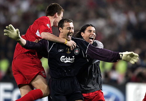 Jerzy Dudek a Milan Baroš ve finále Ligy mistrů v roce 2005.
