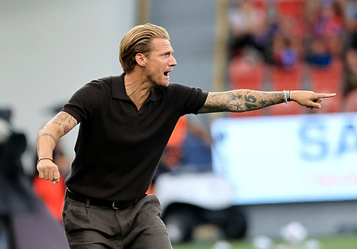 Plzeňský trenér Radoslav Kováč během utkání proti Slovácku