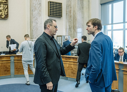 Ve Strakově akademii se sešla vláda. Ta mimo jiné projedná návrh zákona o...
