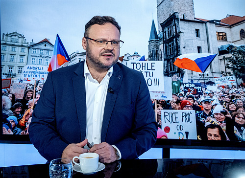 Hostem Rozstřelu je René Zavoral, generální ředitel Českého rozhlasu. Pořad...