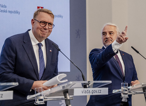 Ministr práce a sociálních věcí Aleš Juchelka (ANO) a   předseda Českomoravské...