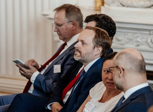 Na Pražském hradě prezident Petr Pavel přijal vedoucí českých zastupitelských...