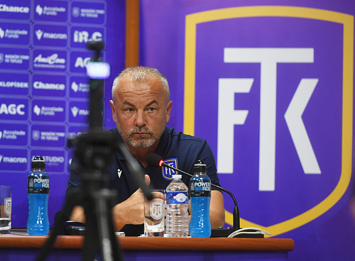 Trenér fotbalových Teplic Zdenko Frťala na předsezonní tiskové konferenci.