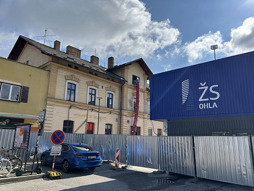 V Táboře začala oprava výpravní budovy na vlakovém nádraží. (17. září 2026)