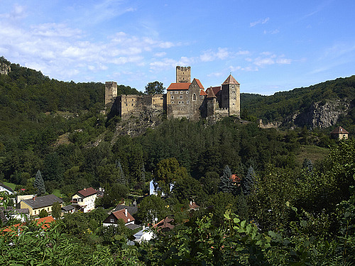 Letos je hrad Hardegg v rakouském Podyjí otevřený pouze na 16 dnů v roce.