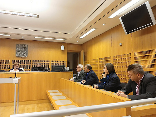 Bývalý důstojník tajné služby Karel Oršel (vlevo)