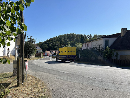 Obchvat dopravu odvede i z blatenské osady Hněvkov. Podle starosty Blatné...