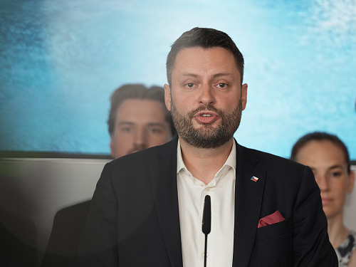 Lídr ANO na primátora Ondřej Prokop na tiskové konferenci ke kauze bytů. (19....