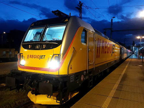 Lokomotiva Traxx soukromé společnosti RegioJet