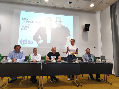 Hnutí Naše Česko v Ostravě představilo kandidáty do komunálních voleb....