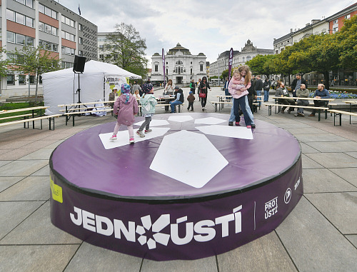 Koalice Jedno Ústí, kterou tvoří sedm subjektů, zahájila kampaň před podzimními...