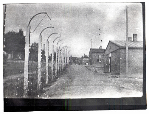Koncentrační tábor ve Svatavě na dobové fotografii