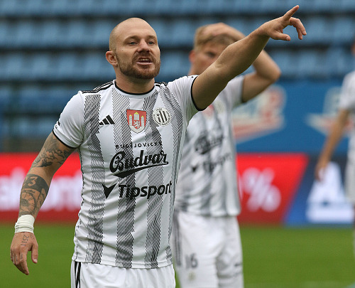 Jakub Hora v dresu budějovického Dynama.
