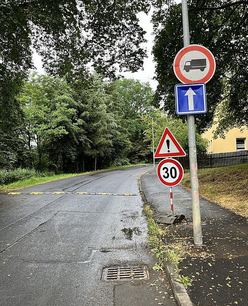 Doprava v Buchenwaldské ulici byla omezená už před začátkem oprav.