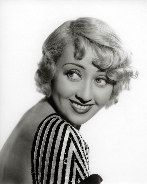 Herečka Joan Blondellová (snímek přibližně z roku 1934) v životě okusila nejen...