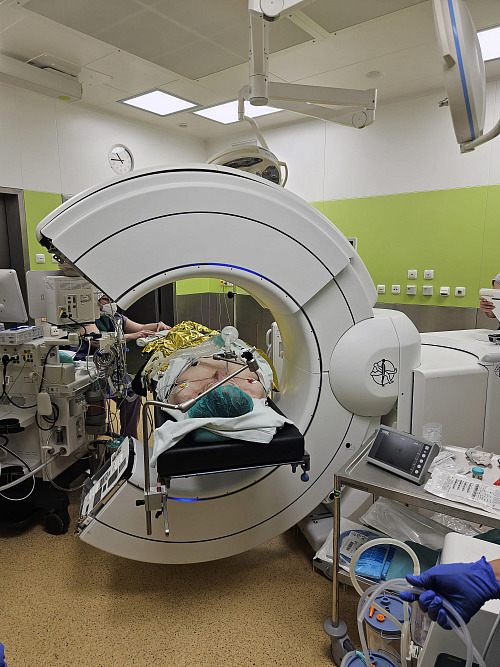Přístroj Cone Beam CT (CBCT) vytvoří v reálném čase trojrozměrný obraz plic....
