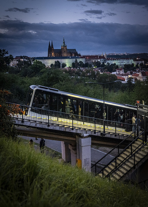 První jízda nové lanové dráhy na pražském Petříně. (21. září 2026)