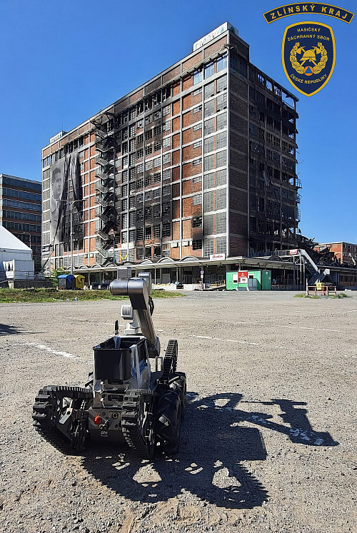 Dákově ovládaný robot Pyrotechnické služby PČR využila policie při kontrole...