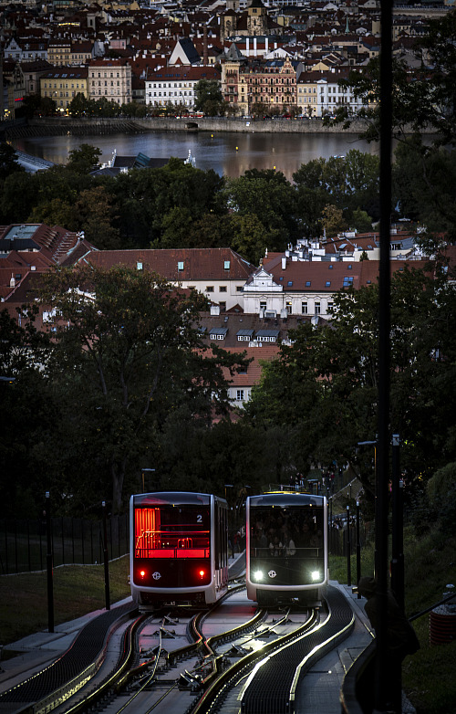 První jízda nové lanové dráhy na pražském Petříně. (21. září 2026)