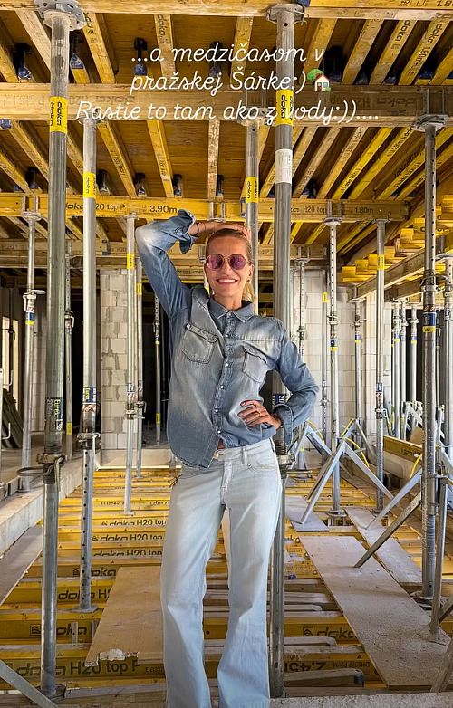Dara Rolins se na Instagramu pochlubila záběrem ze stavby nové vily v pražské...