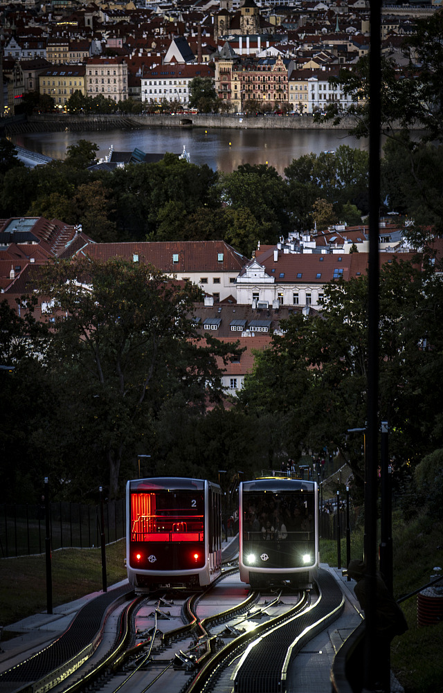 První jízda nové lanové dráhy na pražském Petříně. (21. září 2026)