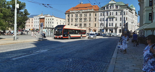Průjezd zakázán – už neplatí. Řidiči v Jihlavě mohou mimořádně využít zkratku...