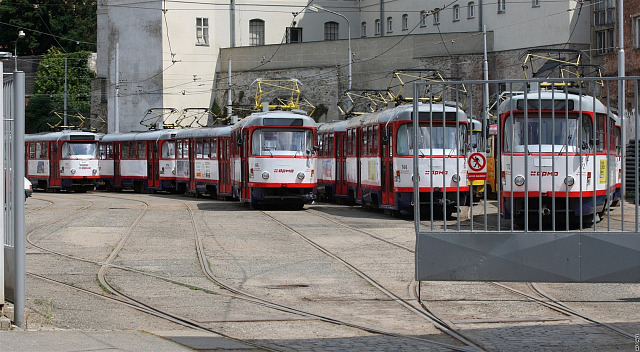 Depo tramvají v Olomouci.