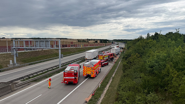 Na Pražském okruhu na 78. kilometru ve směru z D1 na D5 došlo k vážné dopravní...