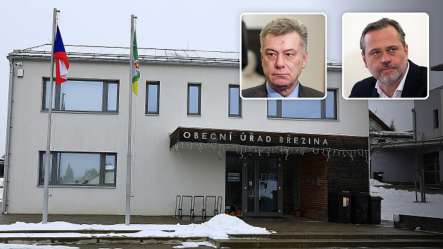 Obecní úřad obce Březina na Brněnsku. Ve výřezu bývalý ministr spravedlnosti...