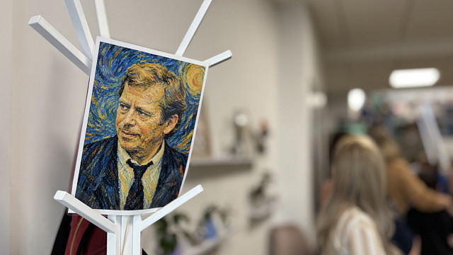 Havel očima dětí. Pardubice si připomněly jeho nedožité devadesátiny. (5. října...