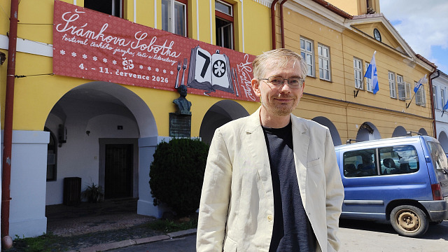 Literární historik a bohemista Jan Bílek z Pedagogické fakulty Univerzity...