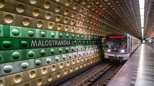 Stanice metra Malostranská