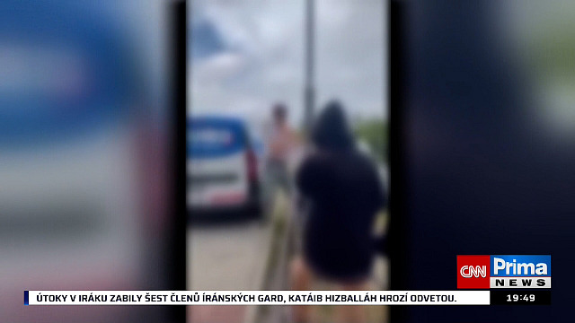 Skupinka mladistvých brutálně zaútočila na 15letého kluka ve Vyškově