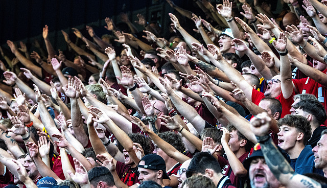 Sparťanští fanoušci před derby proti Slavii