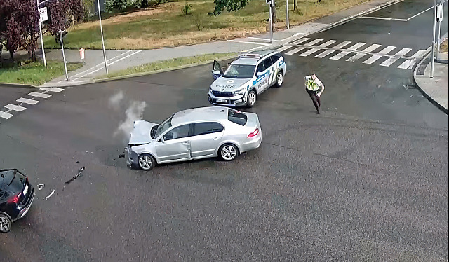 Dojezdil. 52letý řidič ujížděl policistům v Mladé Boleslavi pod vlivem drog už...