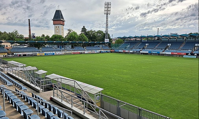 Připravený. Budějovický stadion by měl za měsíc hostit první zápas, ve třetí...