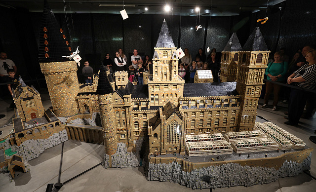 Interaktivní výstava modelů z kostek LEGO ve Velkém Světě techniky v Ostravě....