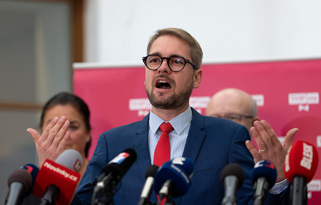 Matěj Ondřej Havel na tiskové konferenci poslaneckého klubu TOP 09. (13. října...