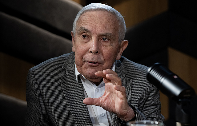 Hostem pořadu Rozstřel je chirurg Pavel Pafko. Pořad moderuje Elen Černá.