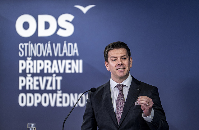 Představení priorit stínové vlády a členů týmu. Na snímku Jan Skopeček (ODS)....
