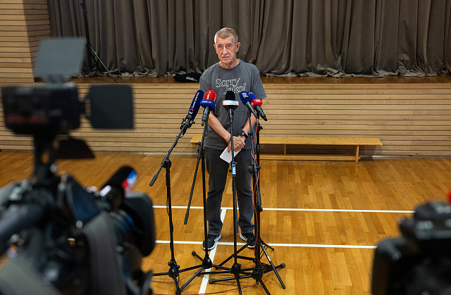 Tisková konference hnutí ANO. Na snímku hovoří premiér Andrej Babiš (ANO). (17....