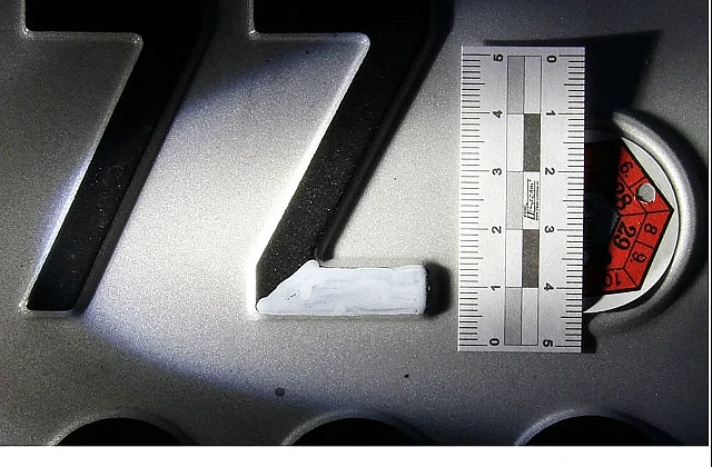 Částečně přetřenou značkou se zloděj skútru zaparkovaného v Holešově u...