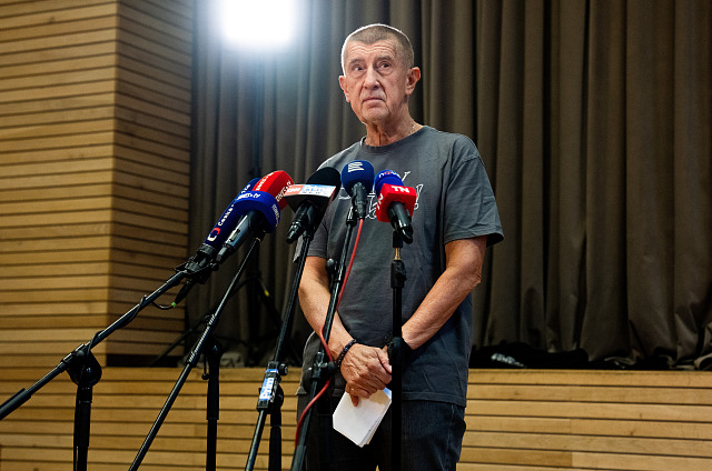 Tisková konference hnutí ANO. Na snímku hovoří premiér Andrej Babiš (ANO). (17....