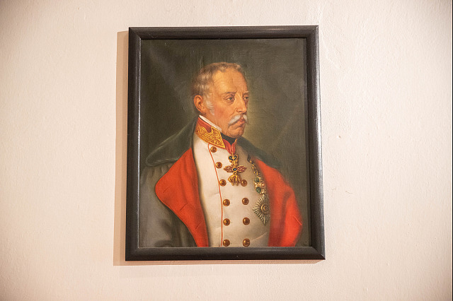 Ve fondech Vlastivědného muzea v Olomouci se nachází portrét maršála Radeckého...