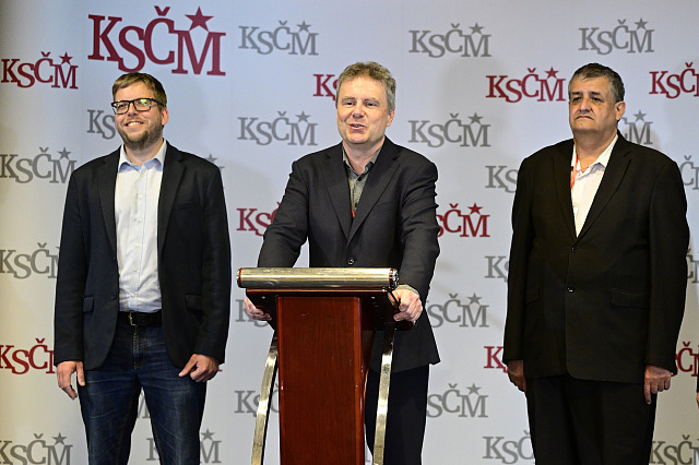 Na sjezdu KSČM delegáti zvolili v sobotu novým předsedou dosavadního...