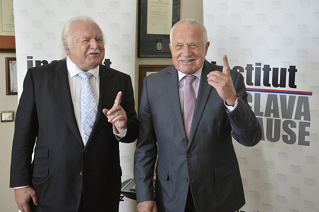 Milana Knížáka pojilo s Václavem Klausem hluboké přátelství. (22. září 2015)
